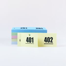 Garderobennummern Block gelocht Nr. 1 – 1000, Modell 462.Budget / Bloc de tickets de vestiaire perforés n° 1 à 1000, modèle  462.Budget